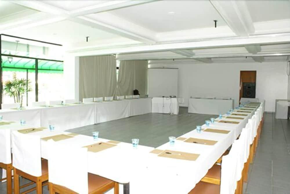 Wembley Inn Hotel 우바투바 외부 사진