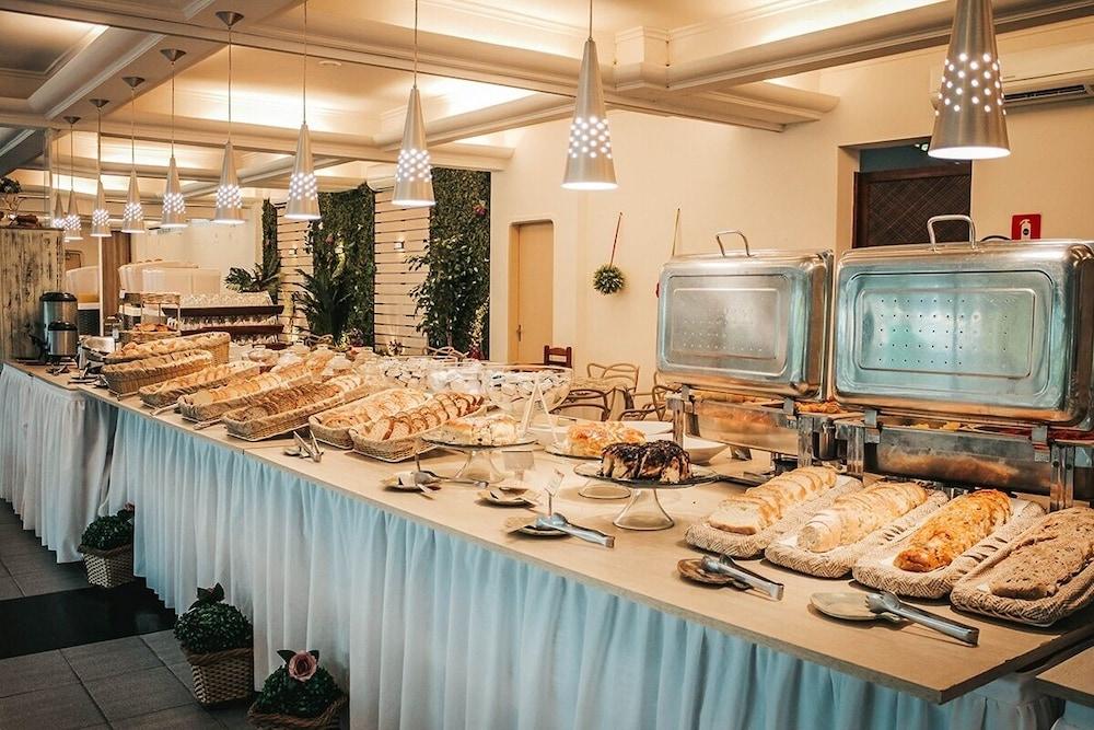 Wembley Inn Hotel 우바투바 외부 사진